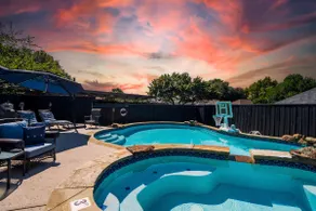 Hidden Speakeasy, Pool, Spa, Arcade, EV & Pets - Image 3