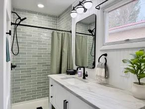 Cayuga lake cottage with private lake access - Image 3