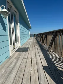Front-Row Waterfront | Fish Deck | Pets - Image 5