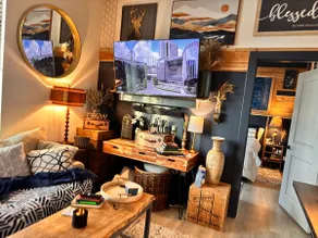 Classic City Getaway - Image 2