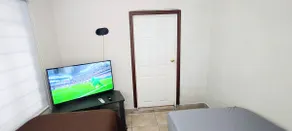House 10 minutes from the Consulate and CAS for 5 people - Image 3