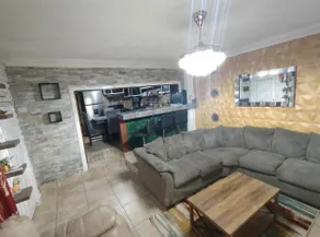 House 10 minutes from the Consulate and CAS for 5 people - Image 5
