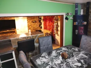 House 10 minutes from the Consulate and CAS for 5 people - Image 4