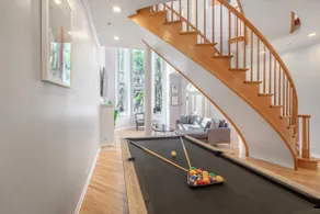 Gold Coast Home|Rooftop |PoolTable |Parking |Views - Image 2