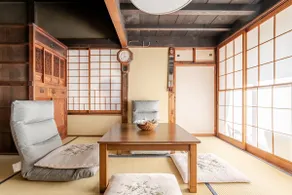 Ancient house for rent/10 minutes from Chogatake Station/Parking lot/Fully equipped kitchen/Cypress bath/WiFi/Bicycle/BBQ available/English support - Image 2