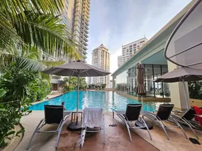The OOAK 1BR Suite w/ Balcony, B-tub & Netflix - Image 4