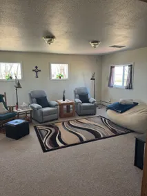 Cozy Country Cottage - Image 2
