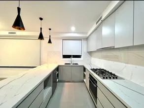 Luxury 5 Bedroom Rouse Hill Home - Image 3