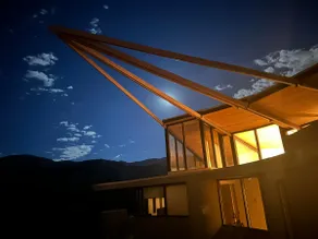 Sky-High Desert Oasis - Image 4