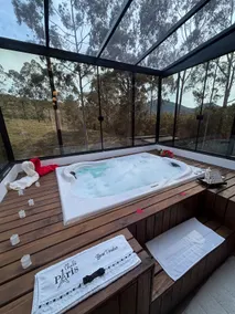 Paris Chalet w/ Whirlpool - Image 4