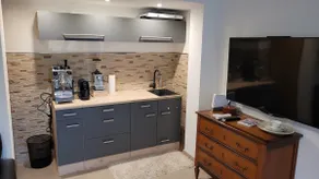 Apartment with private entrance. Quiet location. - Image 5