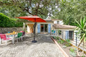 The Oak s Villa Pool Nature - Image 4