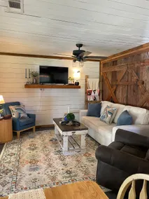 ‘Secluded Cabin built by Grandfather in the 70’s’ - Image 2