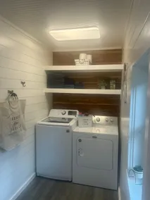 River Retreat: Cabin Getaway - Image 4
