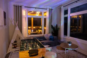Northern Lights Muskoka w/ Hot Tub & Pool Table - Image 5