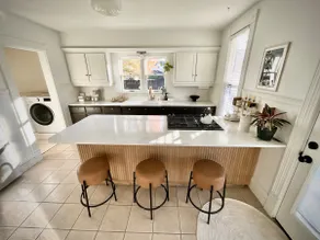 Modern comfort in the heart of Cherry Hill - Image 2