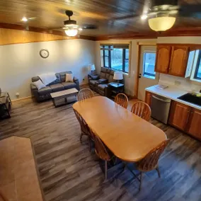 Pettit Lake Log Cabin|Hot Tub|Sleeps 12|Great View - Image 5