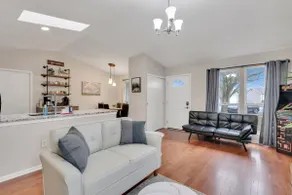 Hilliard Oasis: 3BR/2BA sleeps 9 - Image 5