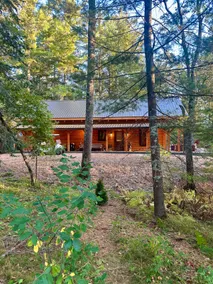 Pine Cabin on Gilmore - Image 2