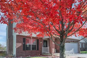 Grove City Oasis: 3BR/2 car garage/Sleeps 9 - Image 2