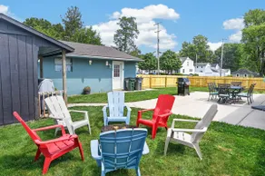 Hidden Gem | Fenced Yard | Walk Downtown - Image 5