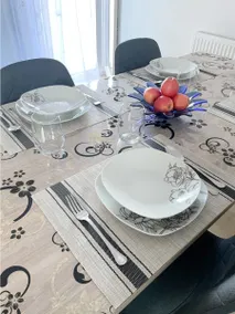Beautiful Two Bedroom Apartment - Image 2