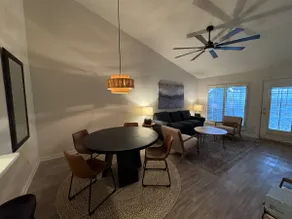 Charming and Safe- Masters Townhouse! 1.3 miles - Image 2