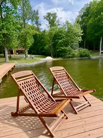 Gorgeous Lakefront Log Cabin w/Pvt Beach & Hot Tub - Image 4