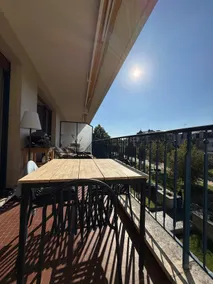 Bright 2 bedroom, avenue Jeanne d'Arc - Image 3