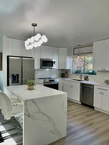 The Woodlands Retreat Getaway & Theater Luxury - Image 5