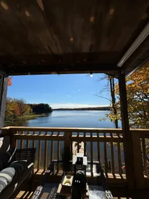 Cozy Lakefront Muskoka Cottage - Image 4