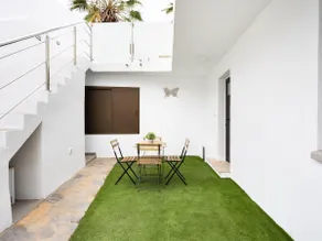 Designer Apartment with Pool - Image 4