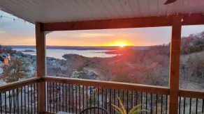 Free Tickets Daily-Cmty Pools-Great Lake Views - Image 2