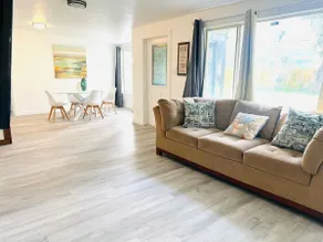 Cozy home near Riverview Marina. - Image 2
