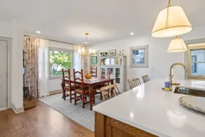 Stunning South Hill Craftsman - Keyless, No Pets - Image 5