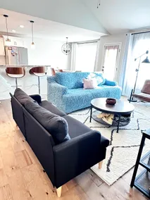 Cozy room in contemporary house - Image 2