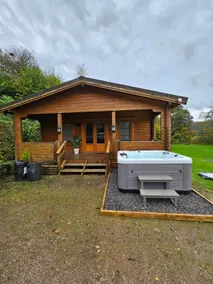 Otter Lodge Nr Dulverton with Hot tub - Image 3