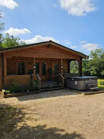 Otter Lodge Nr Dulverton with Hot tub - Image 2
