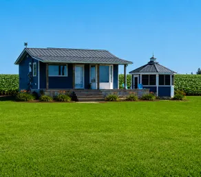 The Blue Buoy by MemoryMakerCottages with Hot-tub! - Image 2