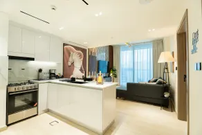 Chic Comfort. Stylish One-Bedroom - Image 2