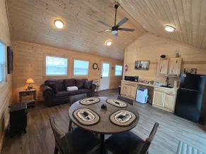 Bigfoot Cottage - Image 4