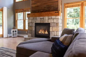 Hilltop Hideaway- 5 Minutes to Lake, Pet Friendly - Image 5