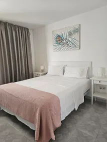 Claudiu's Apartments, Panoramic apartamento - Image 4