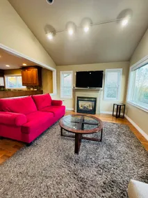 Meadow Retreat with parking/laundry - Image 4