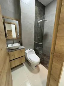 Beautiful 4B suite - Image 4