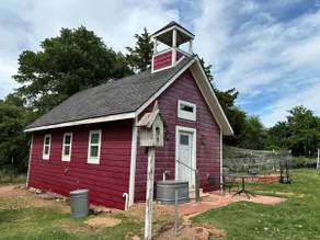 Red Rooster Retreat - Edmond/Guthrie - Image 2