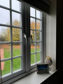 Beautiful three story town house - Image 4