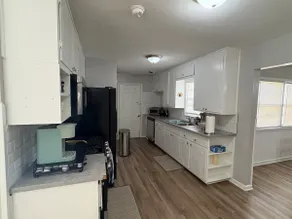 Charming 3-Bedroom Retreat in the Heart of Wichita - Image 2