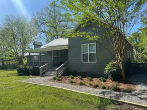 Classic 3 bedroom 3 bath home 1 min from campus - Image 2