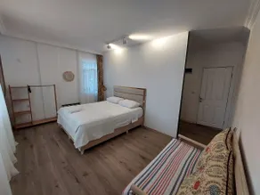 Cozy Garden Flat On The Beach - Image 5